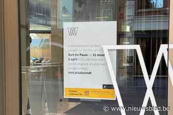 Cultuurcentrum overspoeld met vragen na aankondiging fictieve voorstelling van Bart De Pauw: “Een grap van een carnavalsgroep”