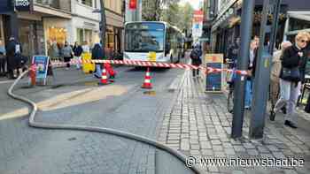 Brandje in afvalcontainer zorgt voor file in Gasthuisstraat