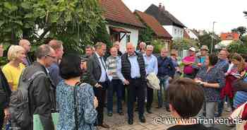 Stadtteilrundgang in Kramersfeld: Oberbürgermeister lädt Bürger ein