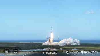 SpaceX launches 28 Starlink satellites to orbit on 1st half of spaceflight doubleheader (video, photos)
