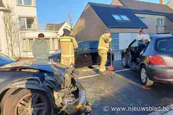 Ongeval nadat bestuurder plots beslist te keren, drie wagens betrokken