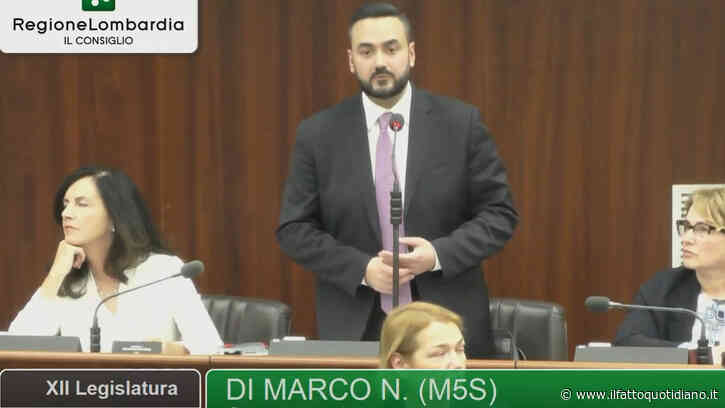 Un libro, una bolletta e un mazzo di chiavi: il “contro-kit” per le “vere”emergenze del consigliere M5s in Lombardia