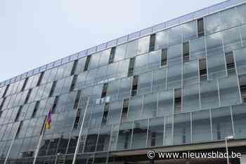 Rechter stelt zich vragen over rijgeschiktheid van 77-jarige vrouw nadat ze vluchtmisdrijf pleegt: “Ik wil zeker zijn”