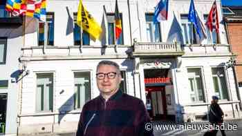 Oud gemeentehuis in Hoogstraat wordt omgevormd tot woonproject met doorsteek naar Schuttershofstraat