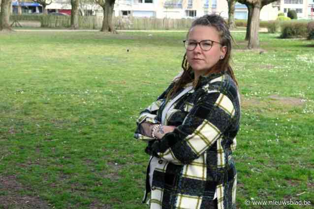 15-jarig meisje omsingeld door jongeren in park: “Ze dwongen me om op mijn knieën vergiffenis te vragen voor zaken die ik niet eens gedaan heb”