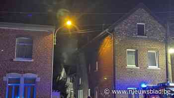 Uitslaande woningbrand in Moelingen: twee kleine kinderen op nippertje gered