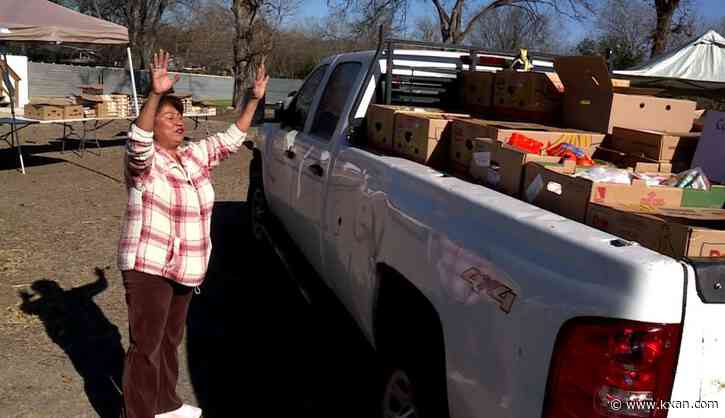 Remarkable Woman Winner: Austin woman feeds hundreds each week with mobile food pantry