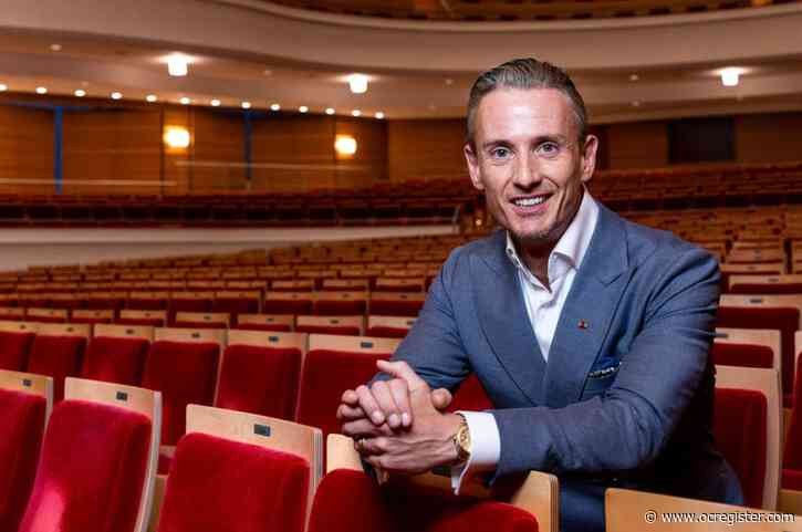 Q&A: Pacific Symphony’s new conductor Alexander Shelley on how music meets the moment