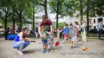 Met circusworkshops en acrobatische shows wordt het Kroonplein omgetoverd tot het Circusplein