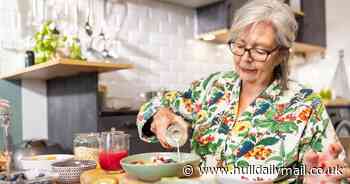 'I'm a longevity doctor - eat these 10 foods to reverse ageing'