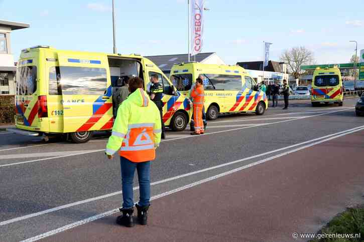 Fietsster gewond na aanrijding met motor op drukke kruising