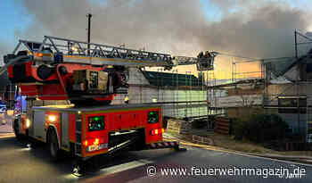 Rohbau brennt lichterloh