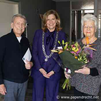 Felicitaties voor briljanten echtpaar Stelt-Harlaar