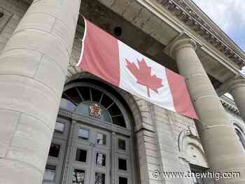 Kingston residents encouraged to display Canadian flag amid trade war