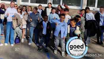 De Robbert fopt ouders en leerlingen met uniform