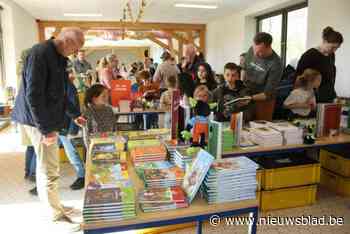 Boekenbeurs en kunstexpo in De Bijenkorf