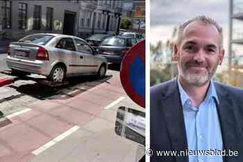 Foutparkeren loopt spuigaten uit, dus wil stadsbestuur strenger gaan optreden: “Eerst sensibiliseren, daarna volgen boetes”