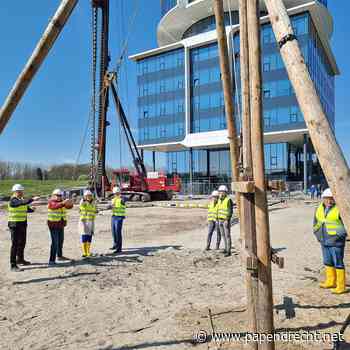 Bouw parkeergarage GKN Fokker gestart