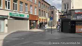 Burgemeester Vandenhove laat nachtwinkel sluiten: “Iedereen moet de regels volgen”