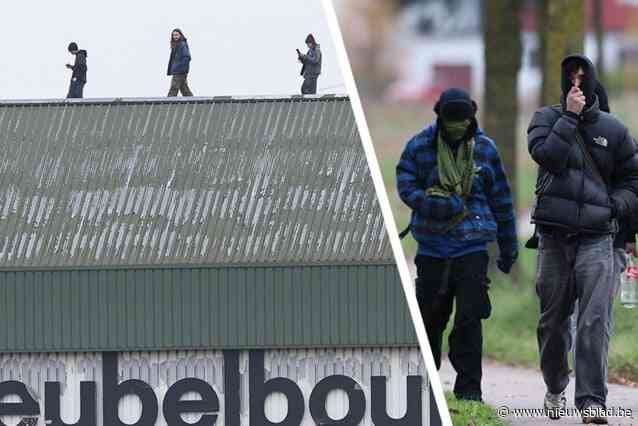 Man reist speciaal van Australië naar België voor proces over illegale raveparty: “Dit heeft mij al massa geld gekost”