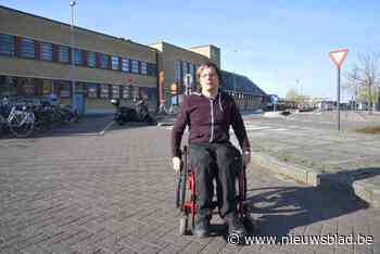 Rolstoelgebruiker Tim (35) door NMBS van kastje naar muur gestuurd: “Dendermonde is een van de stations waar nog geen enkele lift staat”