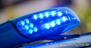 B76 bei Preetz: Zwei Personen bei Unfall verletzt – Unfallfahrer flüchtete