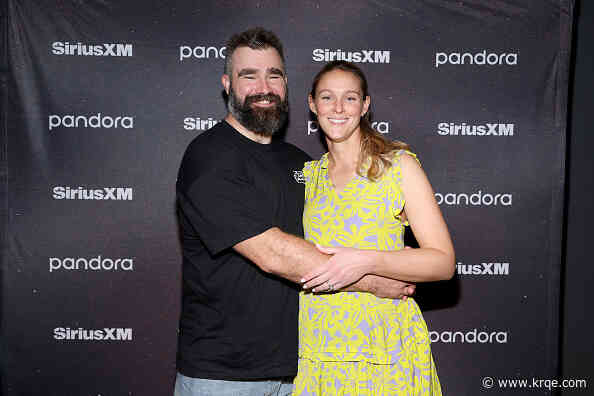 Jason, Kylie Kelce welcome fourth baby: 'Whoop, there she is!'