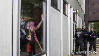 Nach Verwüstungen in der FU: Berlin will ausländische Israel-Hasser ausweisen