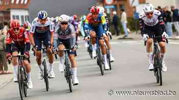 “Dit verontrust me niet met het oog op de Ronde”: Tim Wellens trekt geen grote conclusies uit opgave in Dwars door Vlaanderen