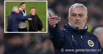 José Mourinho baart weer opzien: Portugees knijpt na Turkse bekeruitschakeling tegen rivaal in neus van collega