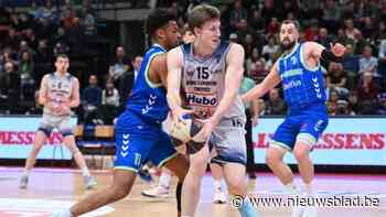 Limburg United trekt zege in slotkwart alsnog over de streep: “Beetje geluk gehad”