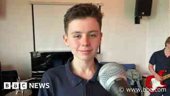 Teenage busker competes on The Voice Kids