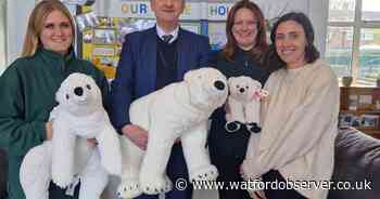 Primary school receives 'top marks' from MP during visit