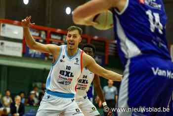 Louis Hazard sleept Brussels Basketball naar zege in Charleroi na prangende slotfase: “Het was niet evident, dus dit voelt supergoed aan”