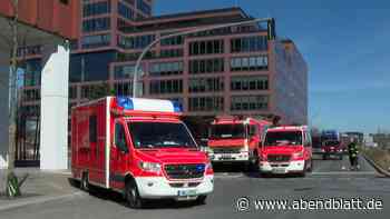 Fensterputzer fällt fünf Meter tief – schwer verletzt