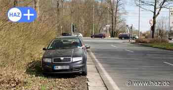 Hannover: Warum steht ein Auto seit Wochen an der Messeschnellwegauffahrt?