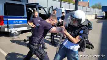 Schülerinnen erleben Berufsfelder bei der Polizei