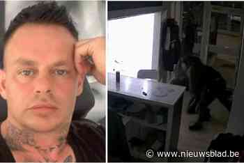 Tattooartiest Escobar gooit gewapende overvaller buiten: “Even verstijfde ik, maar toen ben ik op hem af gevlogen”