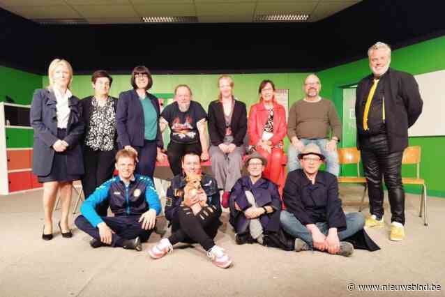 Toneelgroep Trouw en Moed presenteert nieuwe voorstelling De Doorlichting