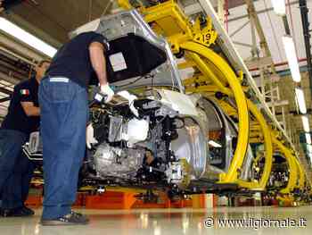 L'auto affonda sotto i dazi Usa: crolla Stellantis. Urso: "Stop alle regole green dell'Ue"