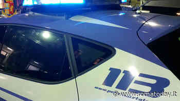 Ubriaco litiga con la compagna e poi con un coltello minaccia i poliziotti