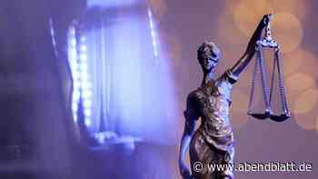 Anwalt auf der Anklagebank: Hat er seinen Mandanten gewarnt?