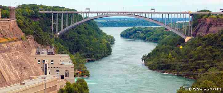 Man suffers non-life threatening injuries after driving into Niagara Gorge