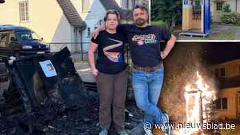 Onbekenden steken ruilboekenkast in wijk Kaart in brand: “Er zijn ook eieren tegen onze gevel gegooid en mijn kerstlichtjes werden doorgeknipt”