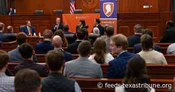 Gov. Greg Abbott touts his influence on Texas courts to conservative law group