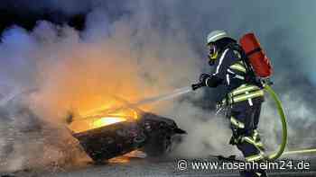 Auto in Vollbrand und zwei Schwerverletzte: Dramatische Szenen auf der Kesselseestrecke