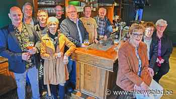 Populaire Peerse cafébazen van weleer staan voor één avond weer wachter de toog: “Alsof ze bekende dj’s zijn”