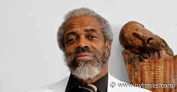 Leonardo Patterson, 82, High-Flying Antiquities Dealer Brought Low, Dies