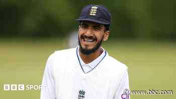Shaikh signs extended contract with Bears
