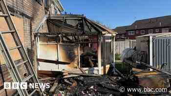 Family and neighbours 'lose homes' after fire spreads